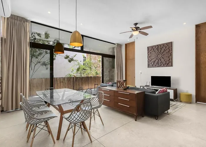 Cosy Designed 5bdr 8beds Dual Apts W Amenities *