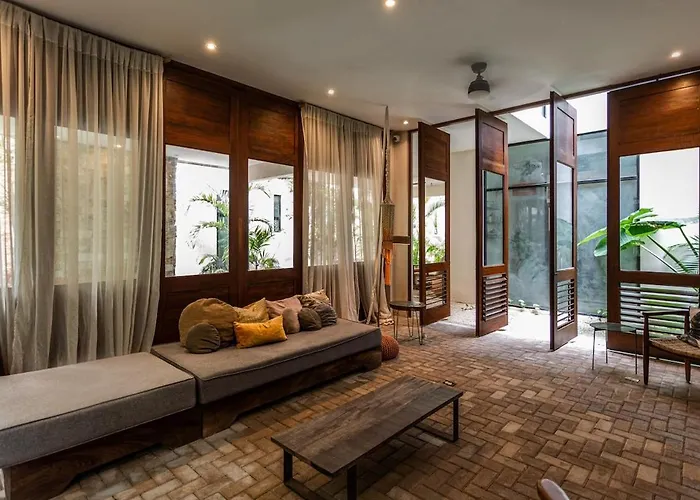 Cosy Designed 5bdr 8beds Dual Apts W Amenities